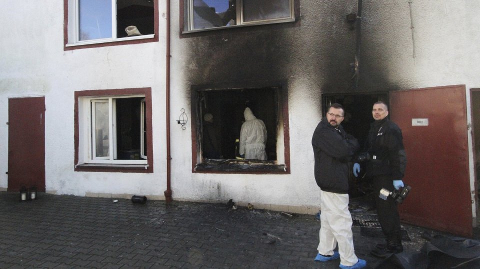 Při požáru zemřelo v únikové místnosti pět dívek
